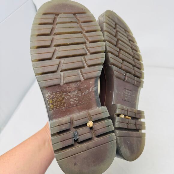 UO Urban Outfitters Dana Short Chelsea Boot Cream Platform Lug Sole Size 7 - Picture 7 of 9